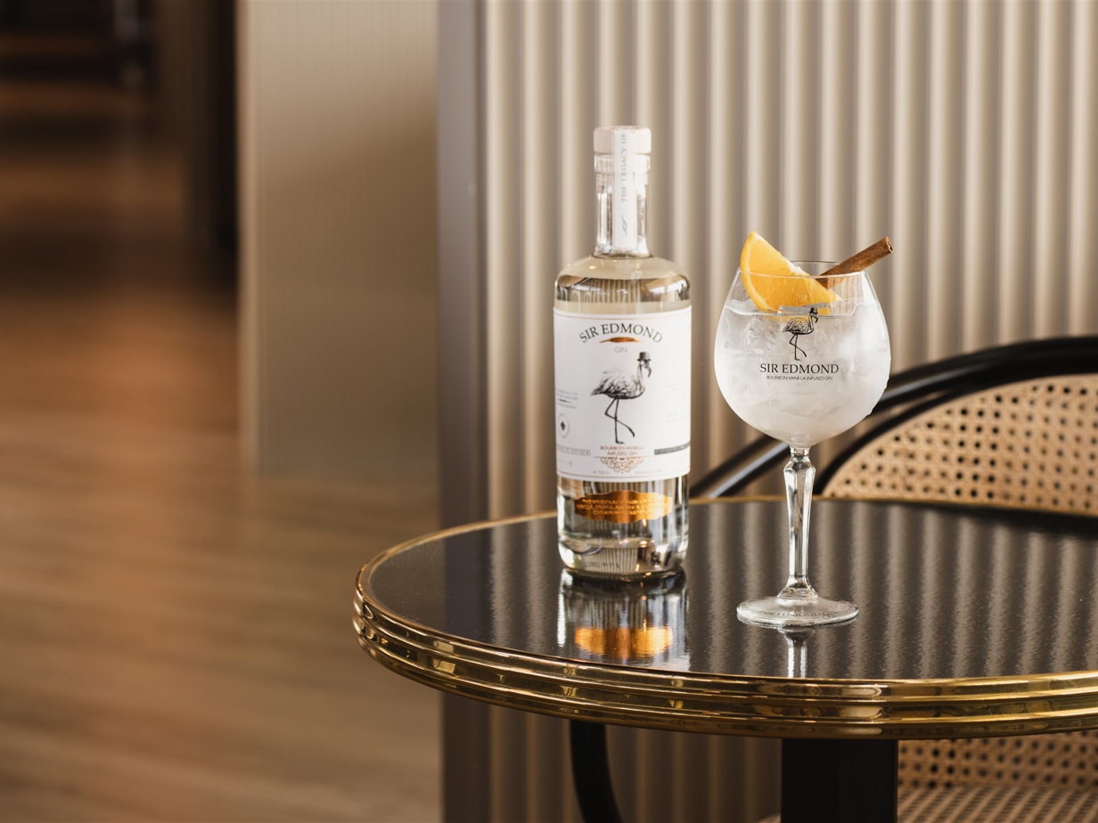 SirEdmondxCurrentRooftop-14.jpg (294 KB)