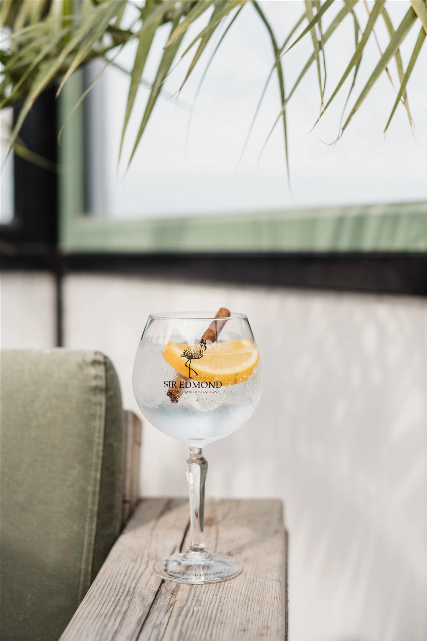 Gin & tonic 58 (233 KB)