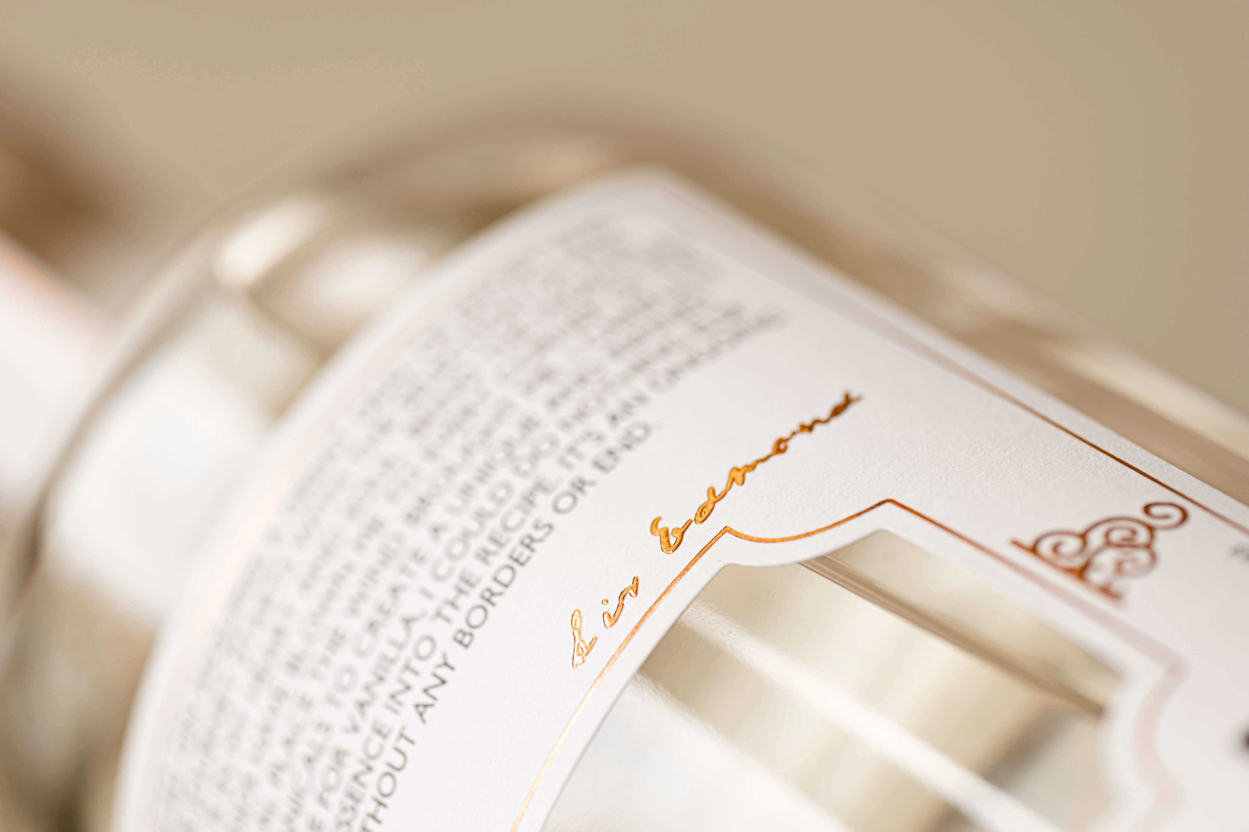 Close-up picture of a bottle of Sir Edmond Gin.