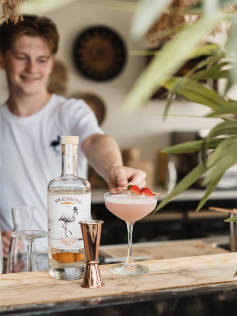 The flamingo club 11 (280 KB)